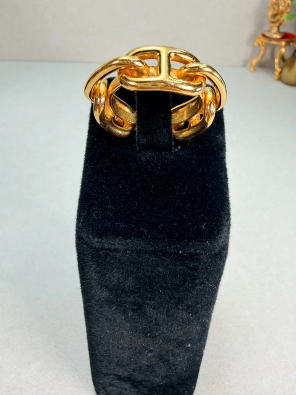 Hermes Chaine d'Ancre Scarf Ring Gold Hardware Elegant Accessory